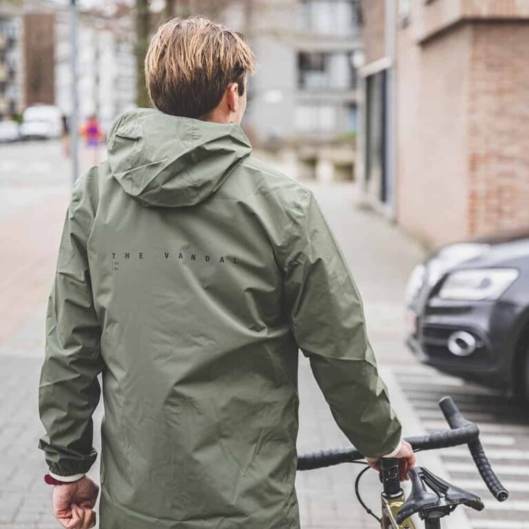 Atmosphere photo raincoat Khaki