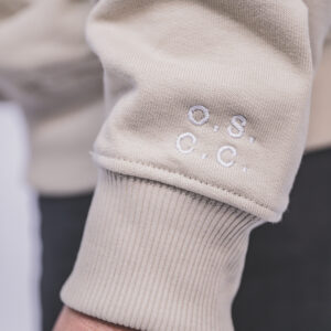 off season zipper sweater detail3