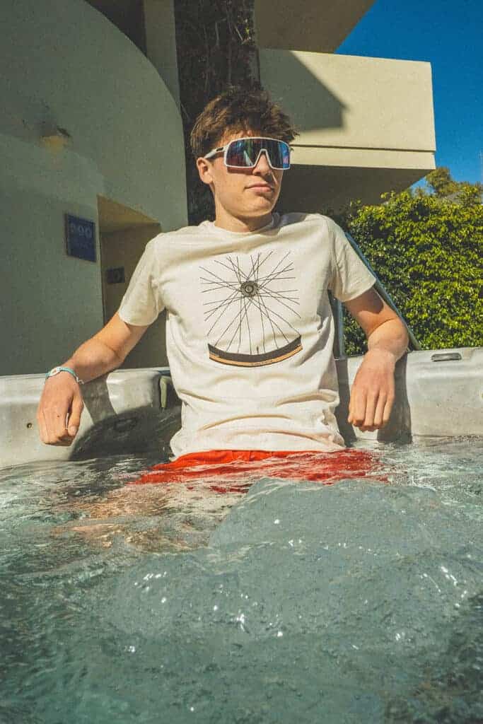 Wheels T-shirt Vintage White – Image 3