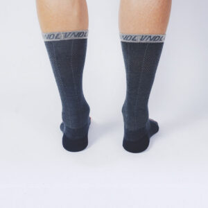 Packshot grey merino sock AK NEW