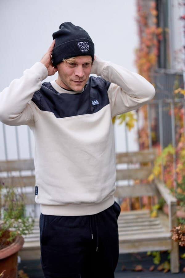 Outdoor Sweater – Image 7